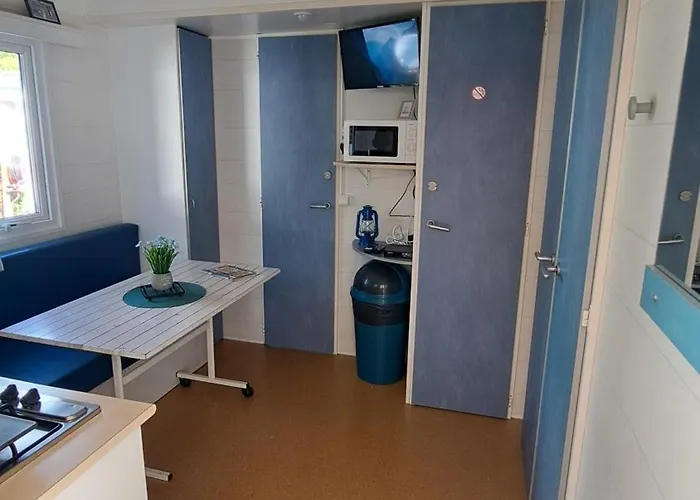 Bord De * لو ماثيز