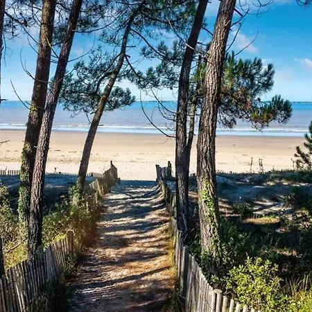 Bord De Κάμπινγκ