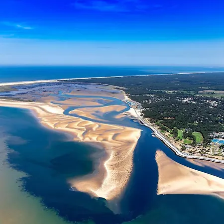 Bord De Κάμπινγκ *